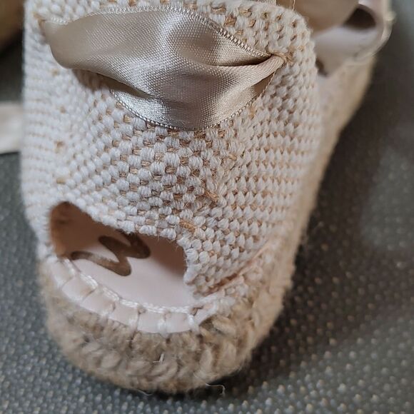 Sam Edelman ilia Gold Satin Ribbon Ankle Tie Closed Toe Espadrille Sandals - Picture 9 of 11